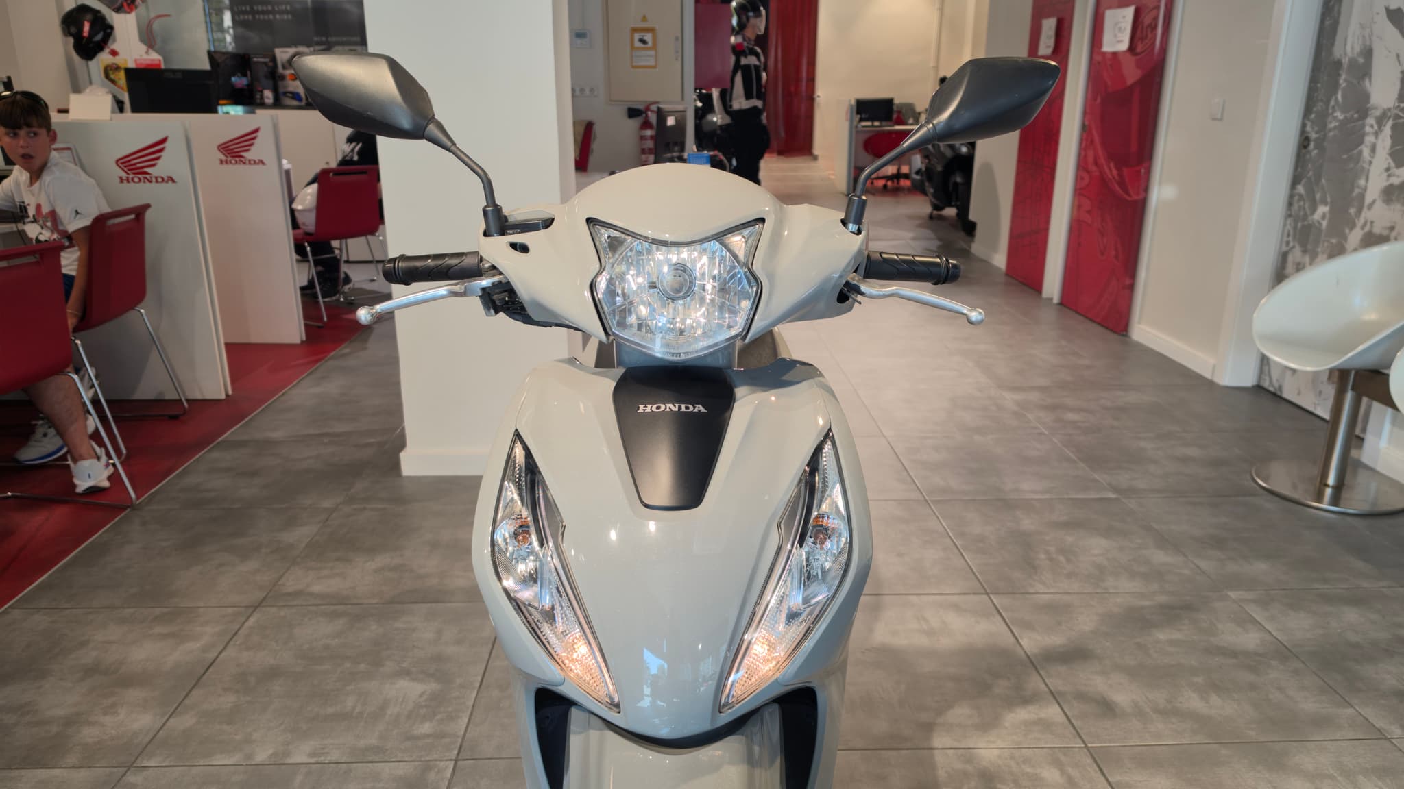 Scooter Honda Vision 110 de segunda mano a la venta