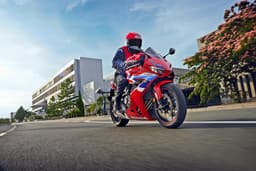 Honda CBR650R