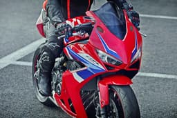 Honda CBR650R