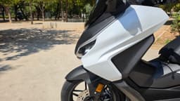 Scooter Honda Forza 125 blanco
