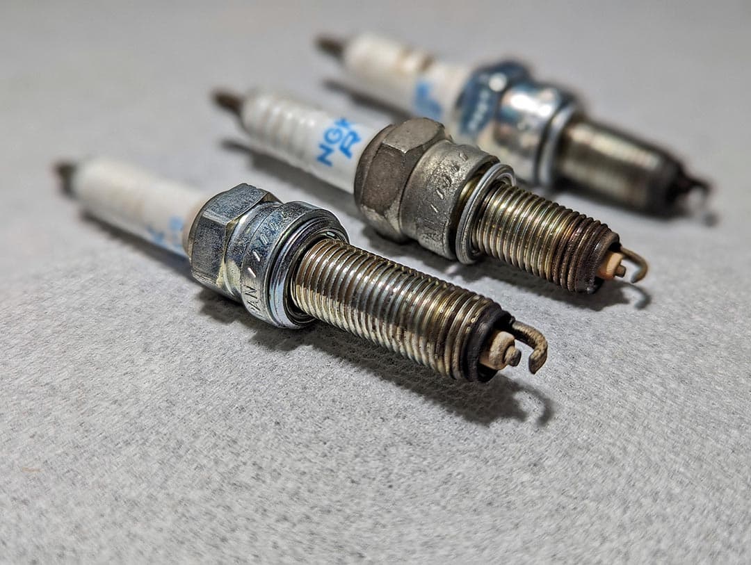 Síntomas más comunes de un fallo en las bujías de la moto