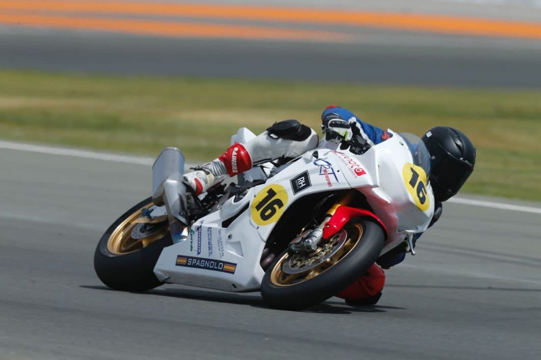 Primera carrera del equipo Honda Moto Valencia CRT con HONDA CBR1000SP1