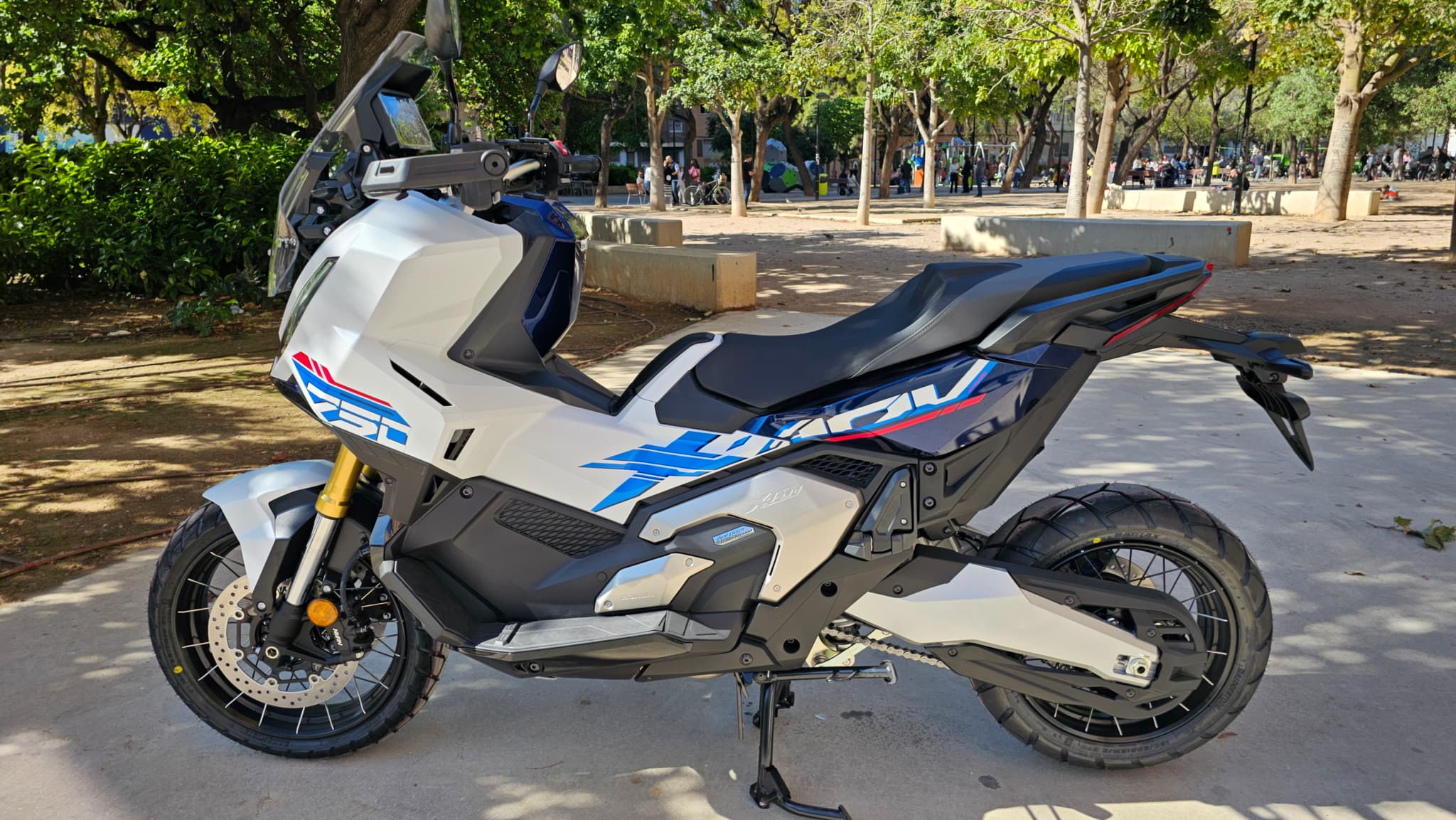 Honda X-adv 2026
