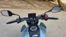 Manillar y depósito de la Honda CB125R azul zefiro