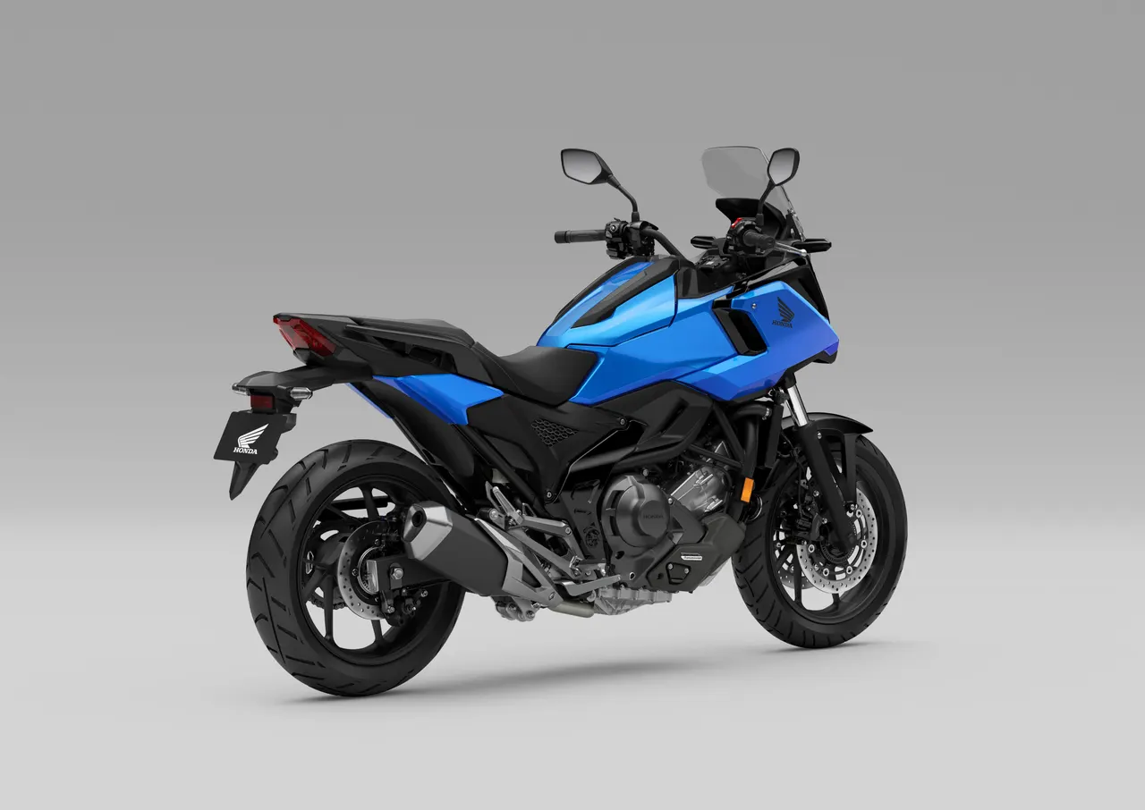 Honda NC750X 2027 azul vista lateral