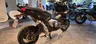 Honda X-ADV negra vista trasera