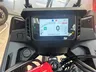 Panel digital de la Honda NX500 E-Clutch mostrando la marcha neutral y velocidad 0