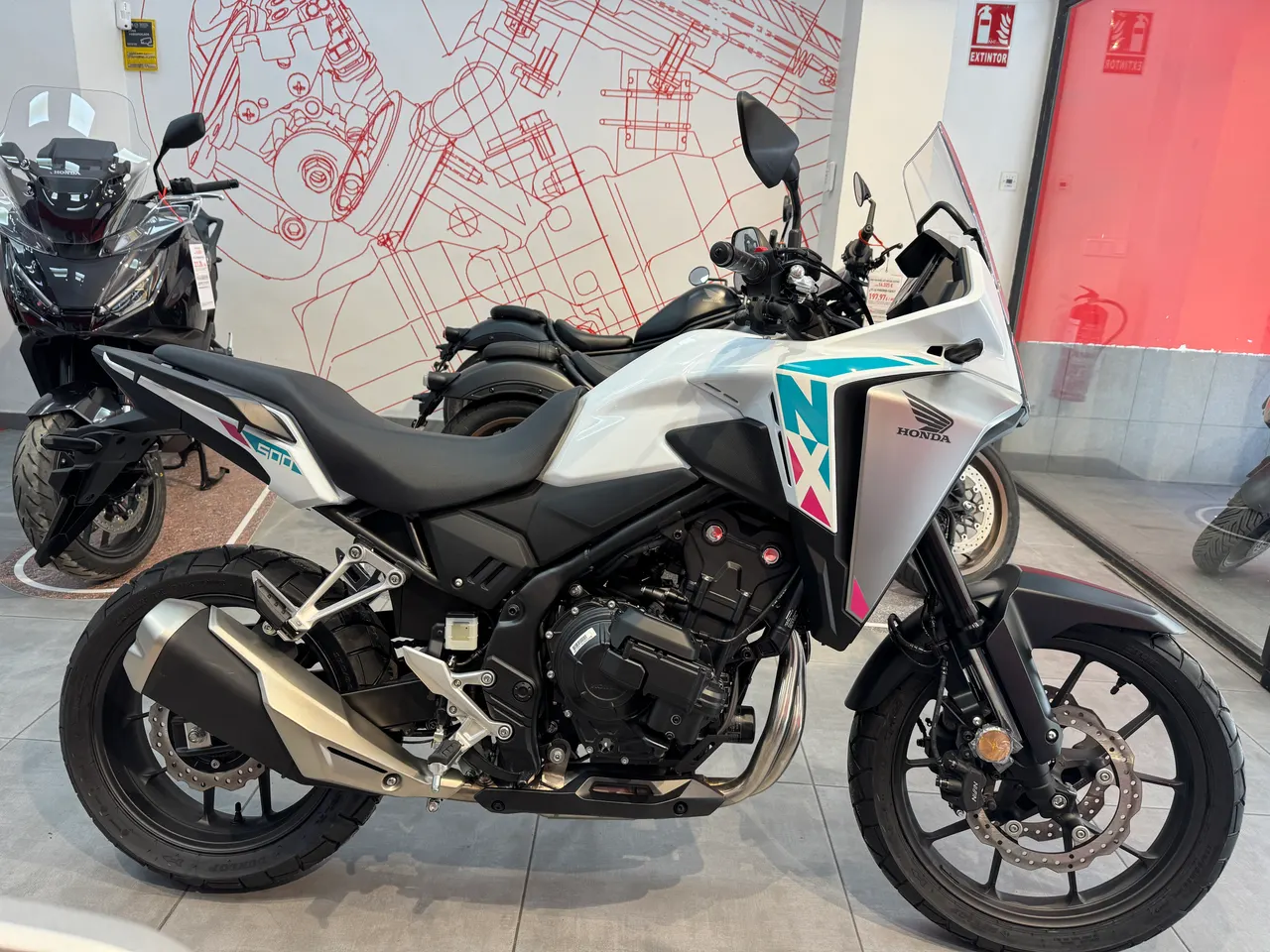 Honda NX500 E-Clutch blanca horizon perlado
