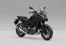 Honda NC750X 2027 negra vista frontal
