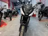 Honda NC750X blanca en exposición