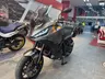 Honda Transalp gris en concesionario