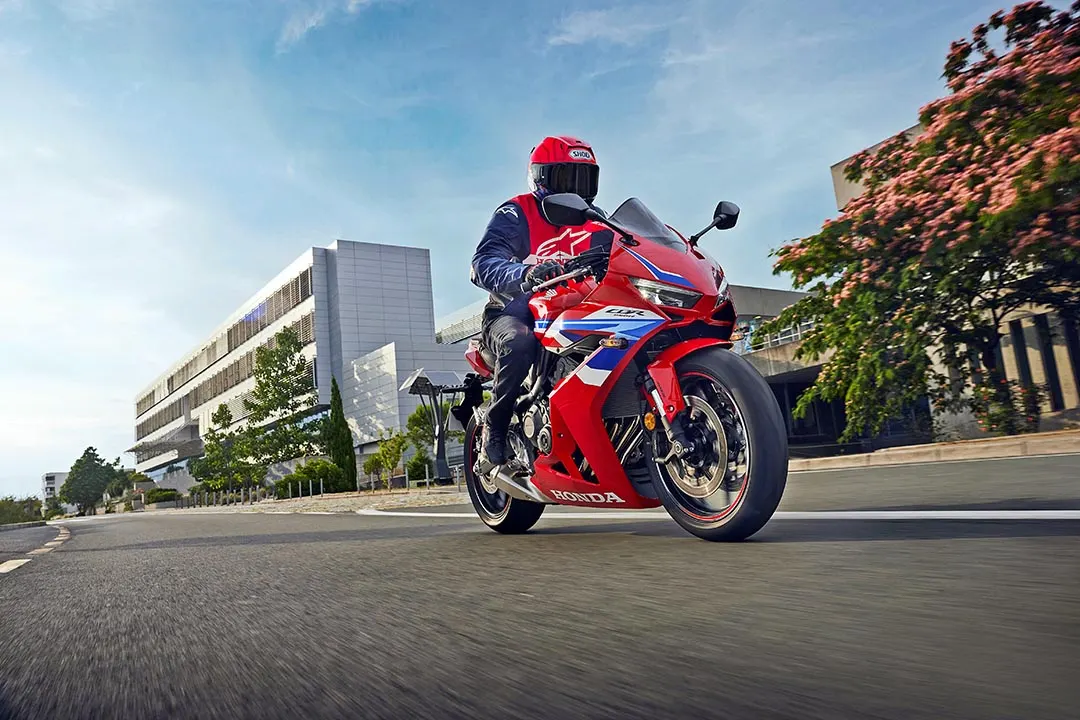 Honda CBR650R