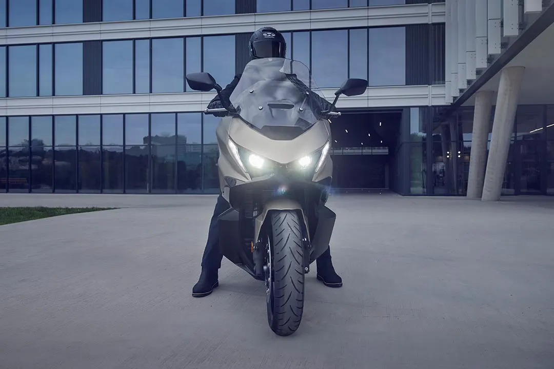 Honda Forza 750