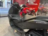 Scooter Honda PCX125 negra en concesionario