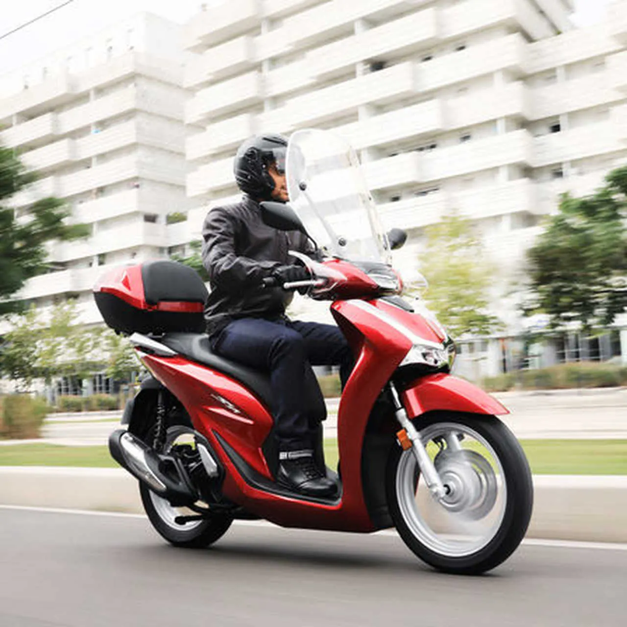 Honda SH125i: el peso pesado del almacenamiento