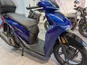 Scooter Honda SH125i azul jeans mate con top case