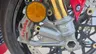 Freno Brembo y suspensión Ohlins de una Honda CBR1000RR-R Fireblade SP roja