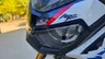 Primer plano faro y carenado frontal Honda Africa Twin CRF1100L blanca