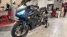 Honda CBR650R negra en concesionario