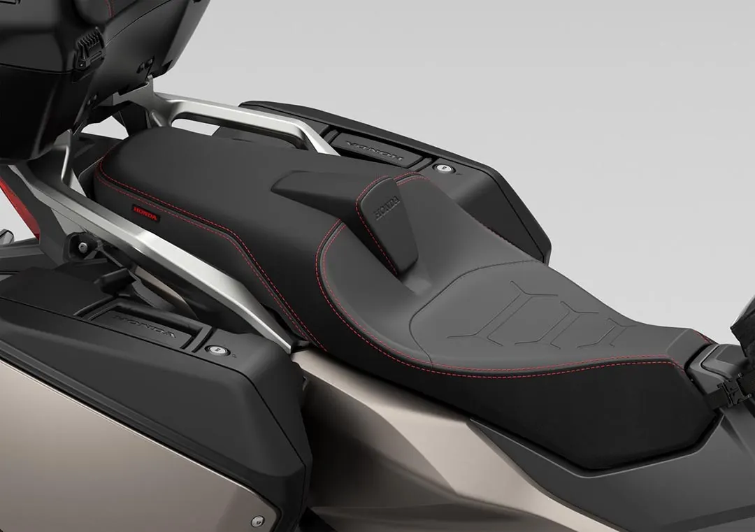 Honda Forza 750
