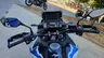 Vista superior de la Honda Africa Twin CRF1100L blanca y azul