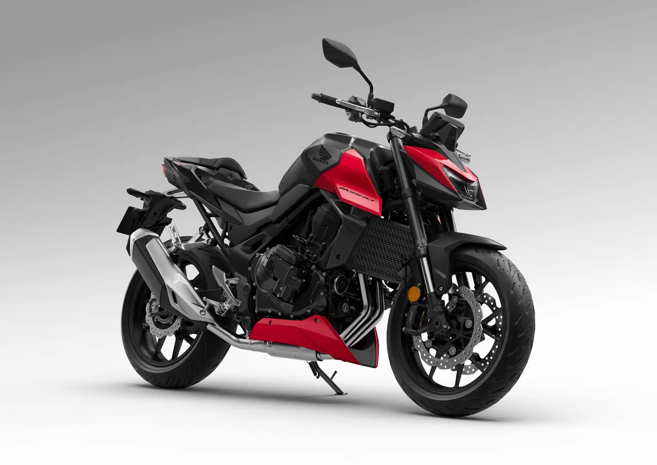 Honda CB750 2027 Hornet roja de perfil