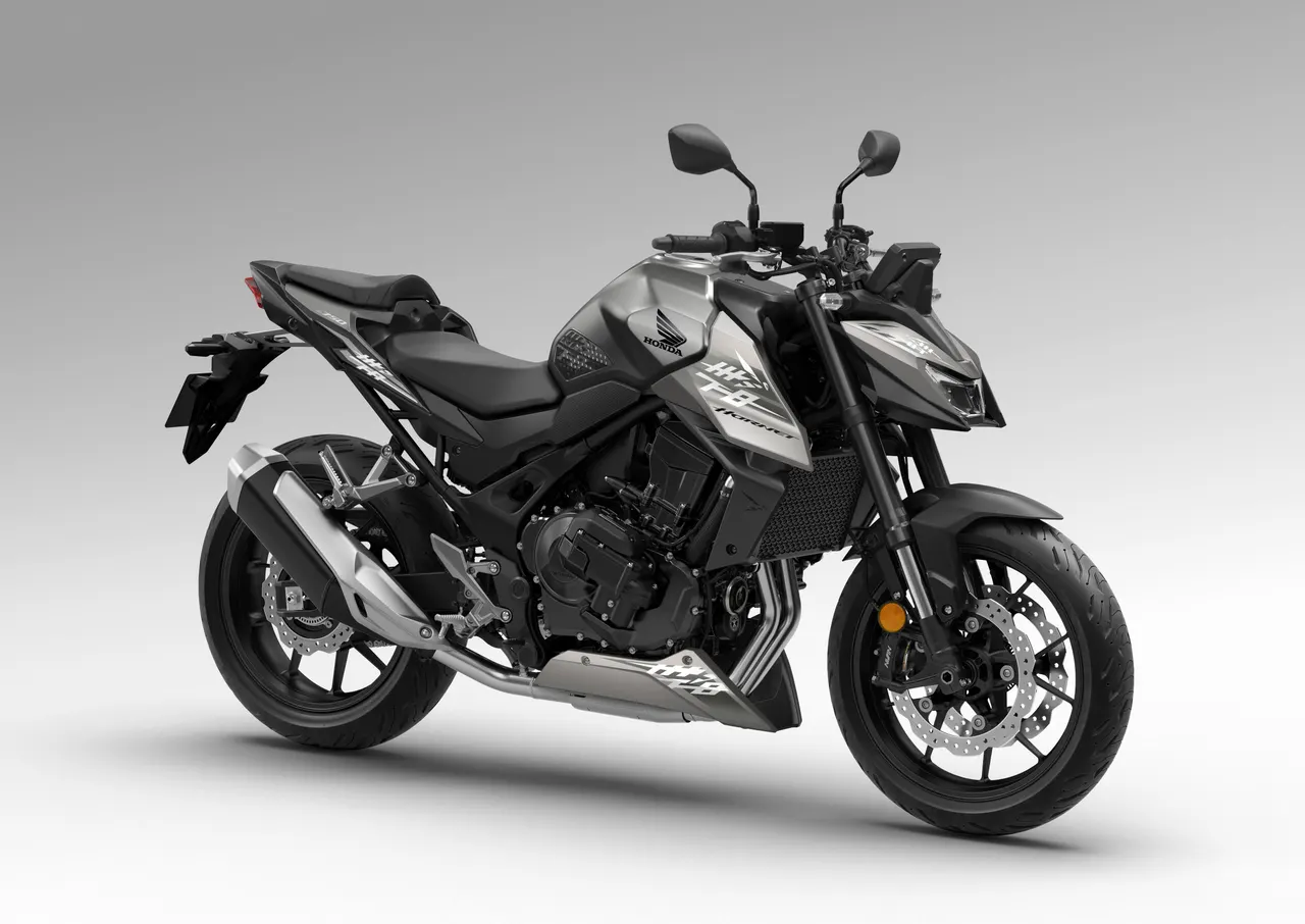 Hornet 750 2027 Mat Beta Silver Metallic NHC08