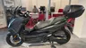 Honda Forza 350 negra con baúl