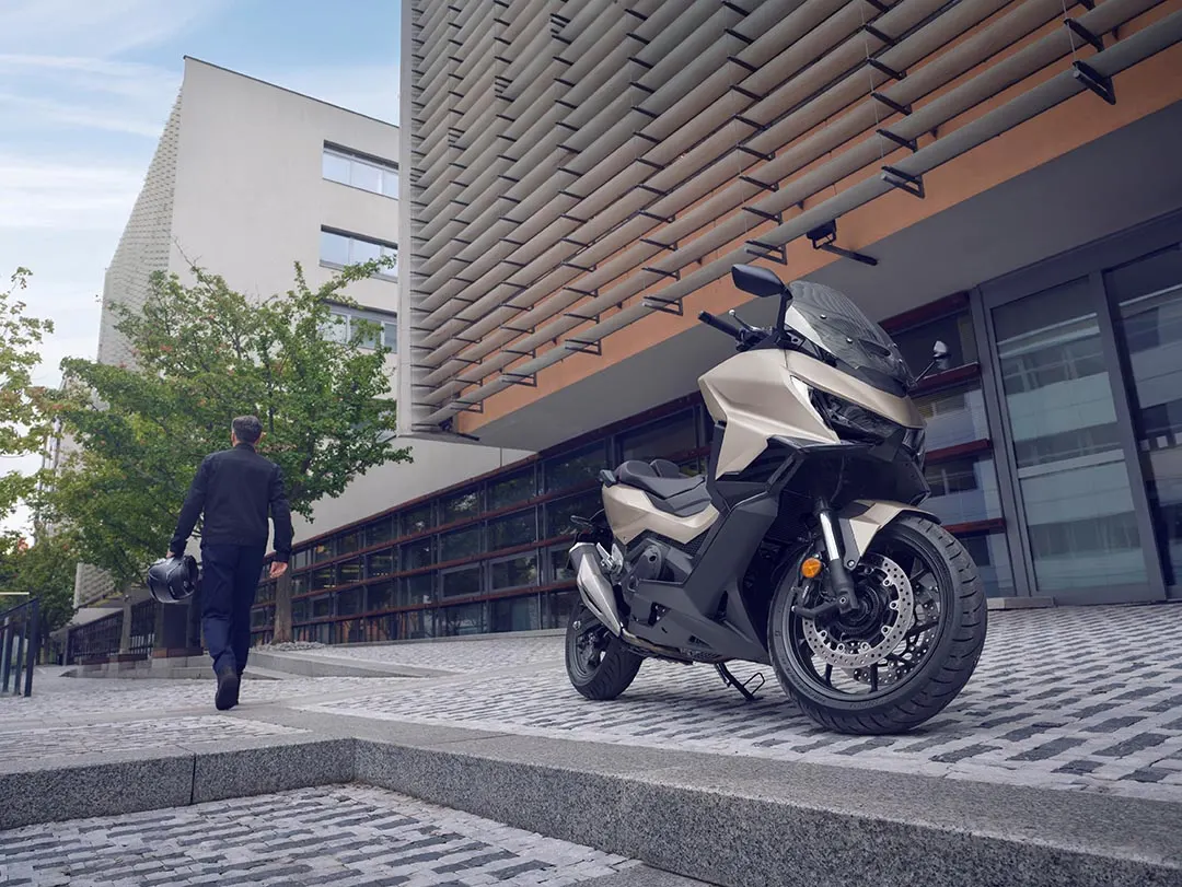 Honda Forza 750