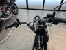 Manillar y parte frontal de Honda Dax 125 negra