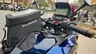 Honda NT1100 azul con bolsa de depósito y pantalla digital
