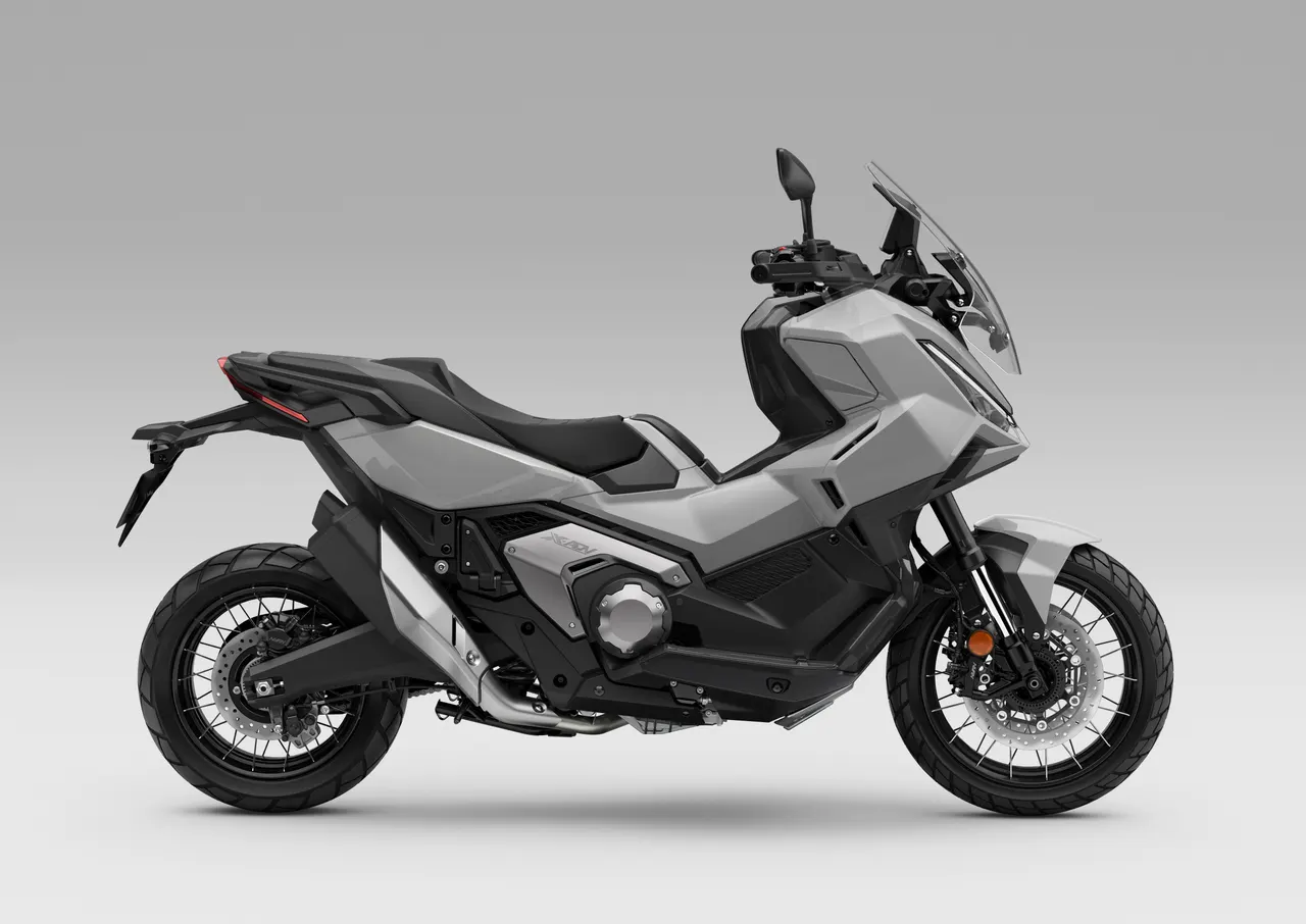 Honda X-ADV 2027 Gris Deep Mud Perlado (NH-C47)