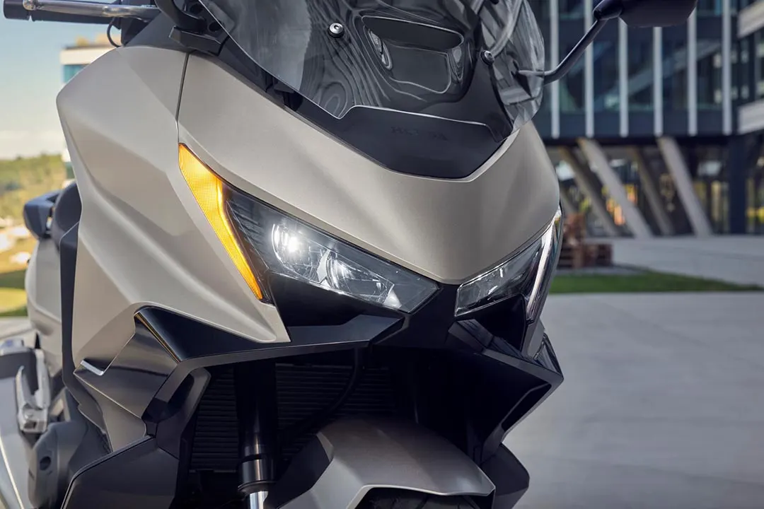 Honda Forza 750