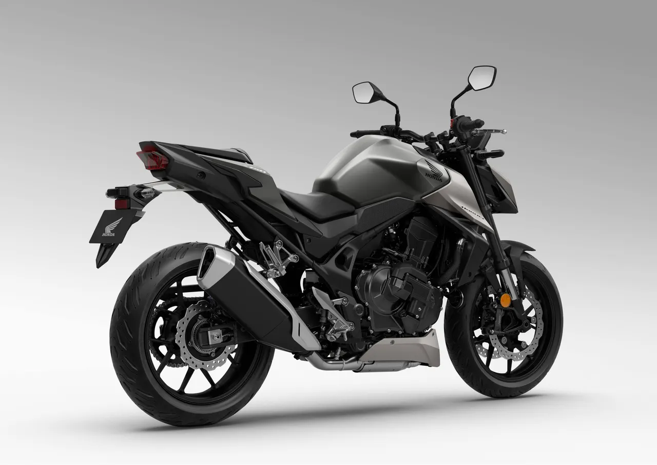 Honda CB750 2027 Silver vista trasera