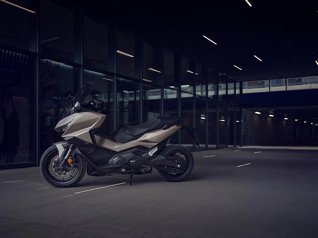 Honda Forza 750