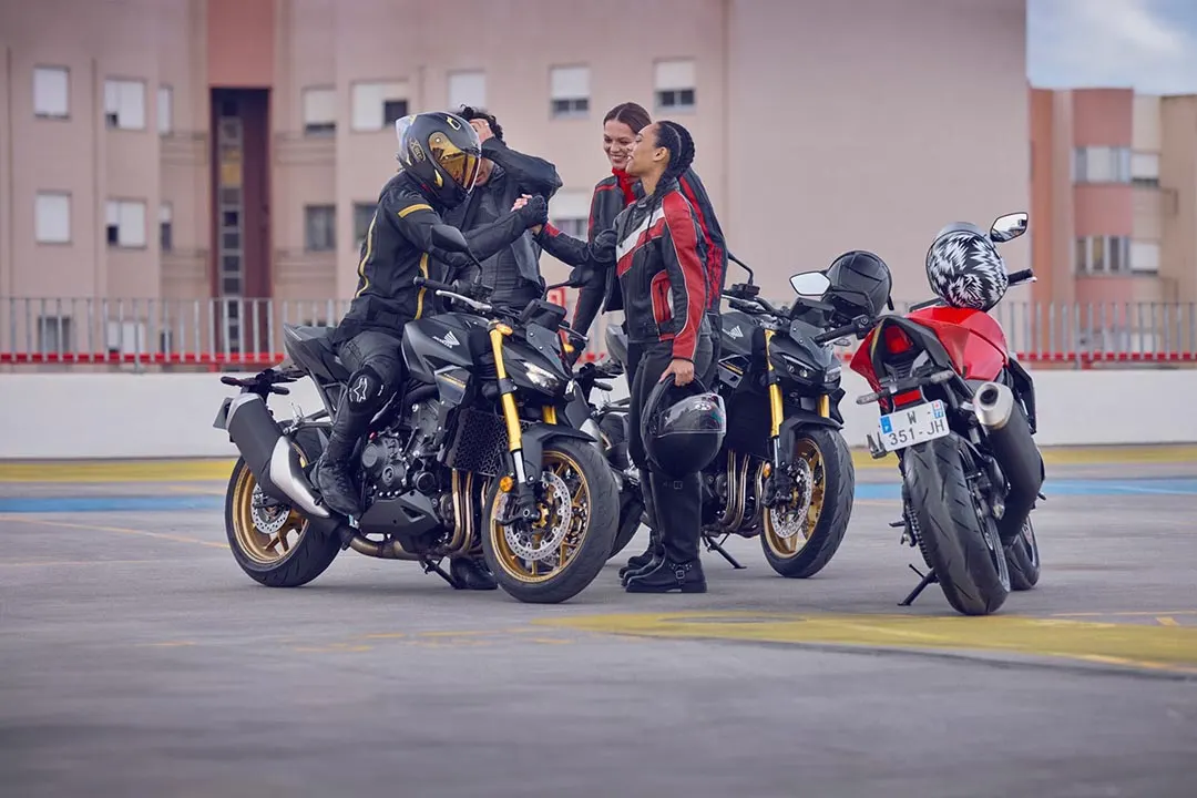 Honda Hornet 1000 (CB1000R)