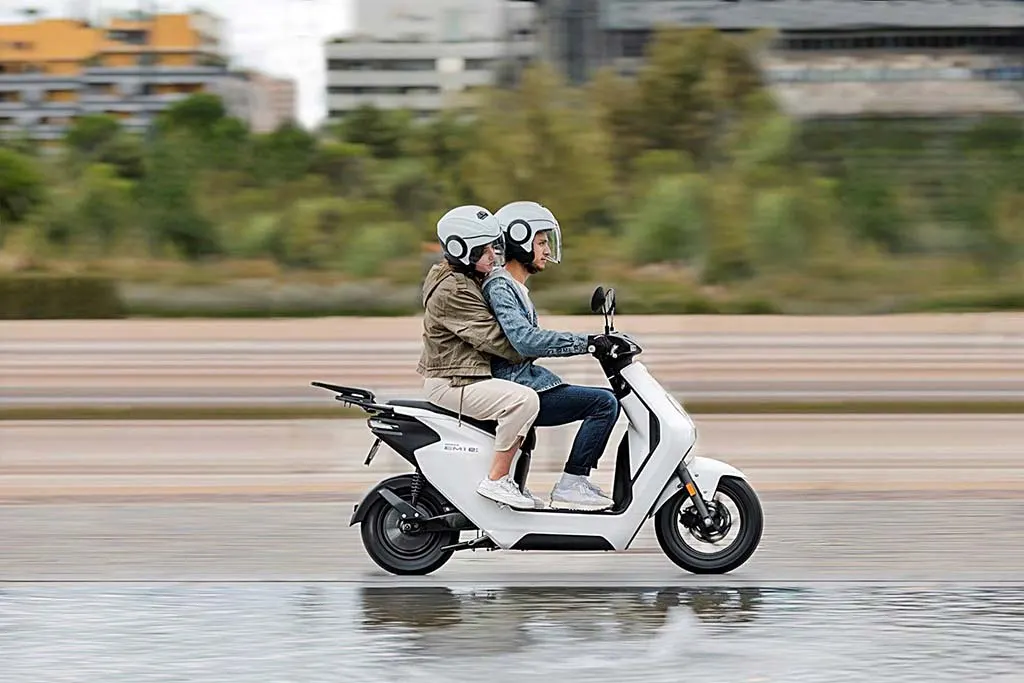 Honda EM1