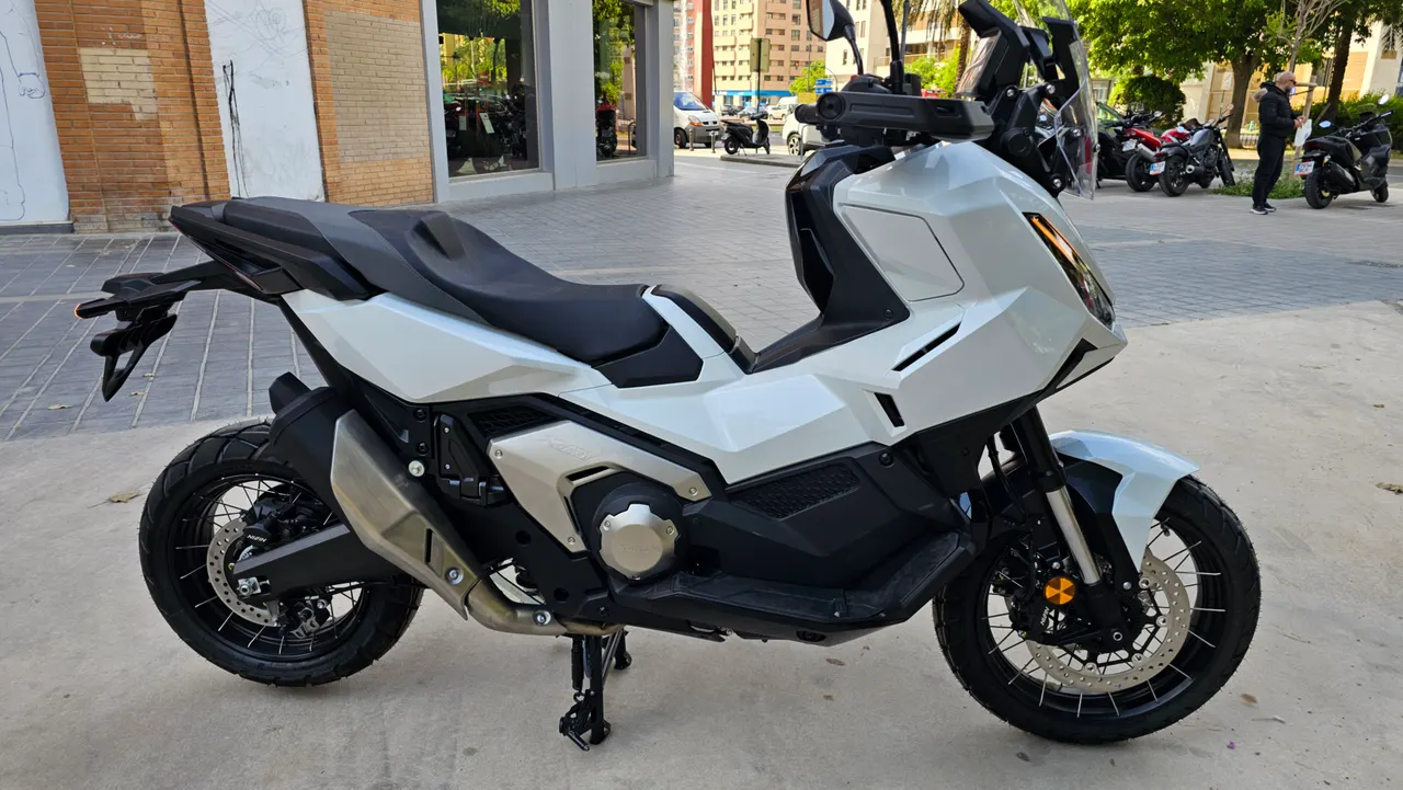 Honda X-adv 2026