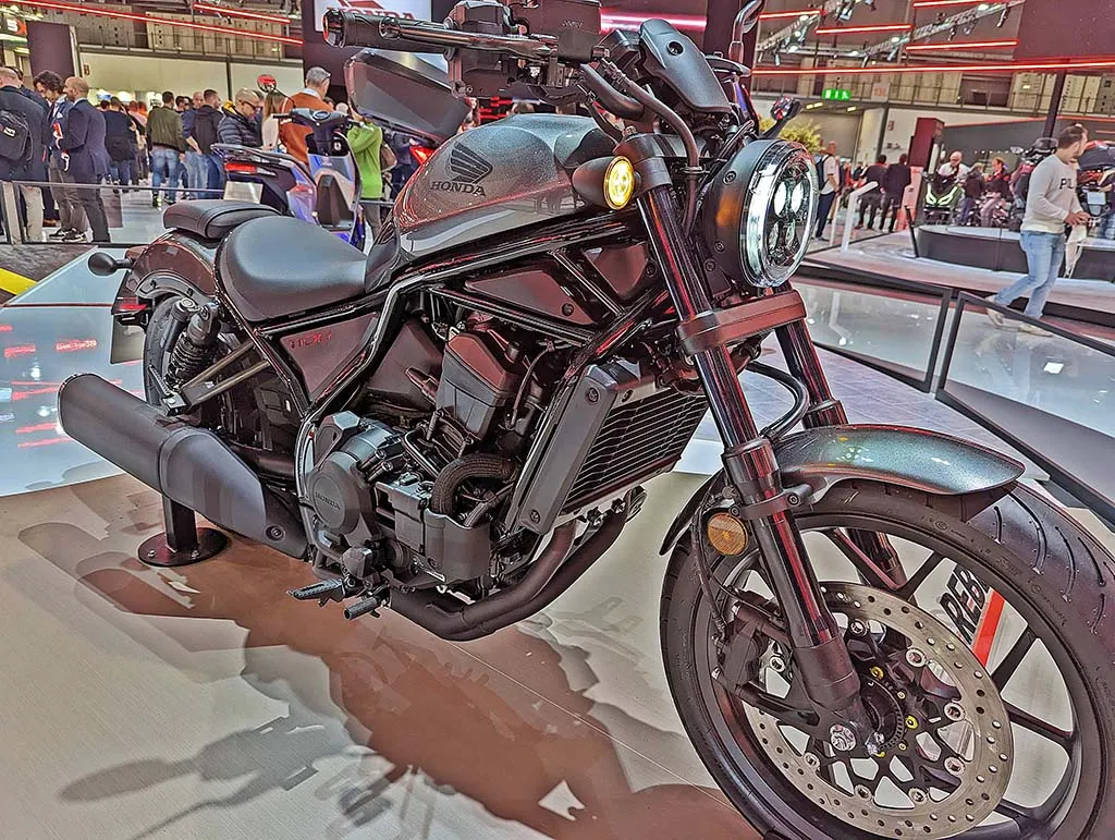 Honda CMX1100 Rebel gris oscuro en feria valencia