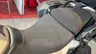 Asiento de moto Honda NT1100 con costuras rojas
