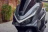 Frontal de scooter Honda PCX 125 gris mate con faros LED