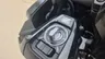 Llave de contacto y botones de una Honda ADV 350 en color negro