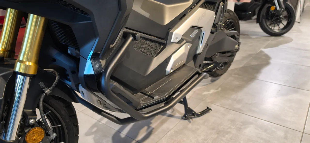 Honda X-ADV 2023 Negra