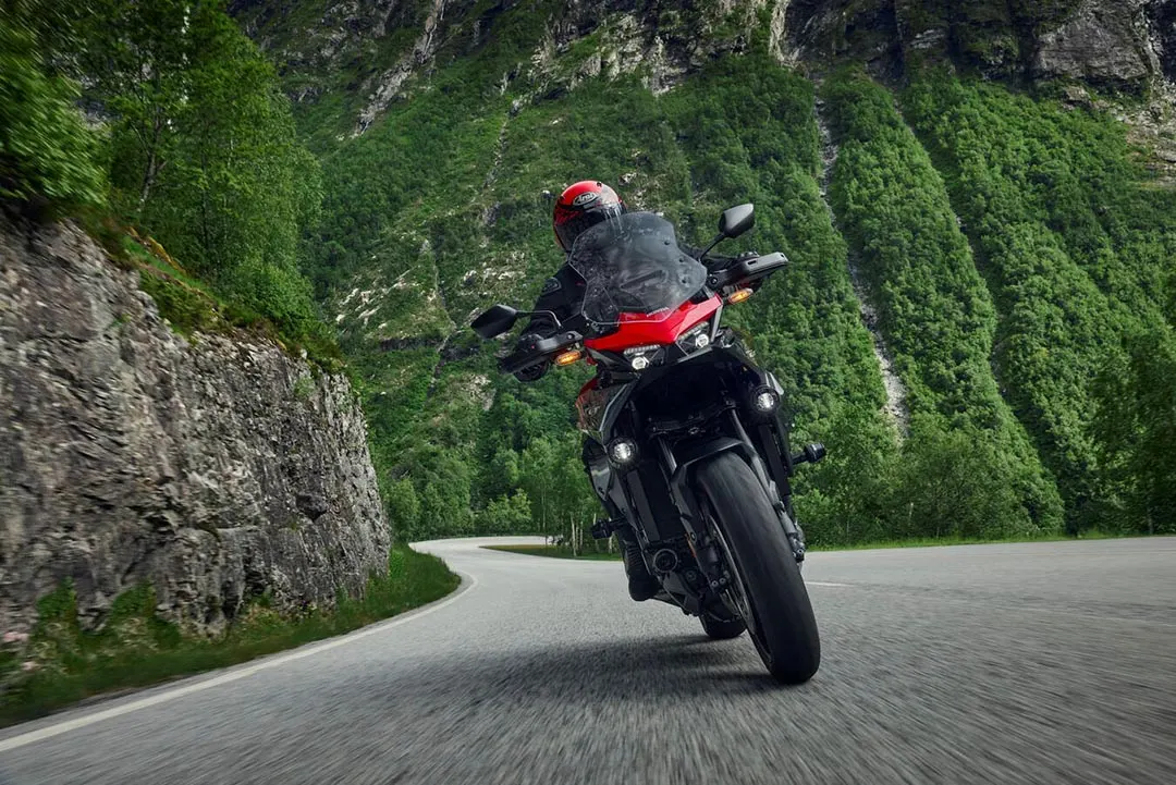 ¿Puedo conducir mi moto fuera de España? El carnet internacional