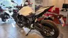 Honda Hornet 1000 blanca vista trasera