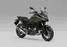 Honda NC750X 2027 en color verde militar