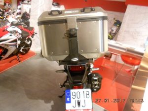 baul givi 46 litros trekker dolomite aluminio DLM46A 