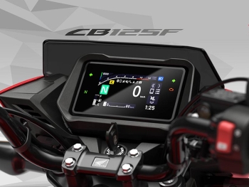 Pantalla TFT a color de 4,2” con conectividad Honda RoadSync en la honda cb125f , la pantalla se gestiona a través del botón retroiluminado en la piña de mandos izquierda.