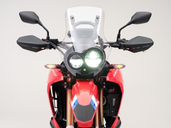 Para las grandes aventuras nocturnas con tu moto CRF300 Rally no hay nada mejor que ese doble faro que equipa de serie