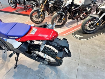 guardabarros minimalista Honda CRF300 Rally 2025